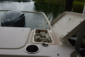 2016 Grady-White Express 330 thumbnail 77