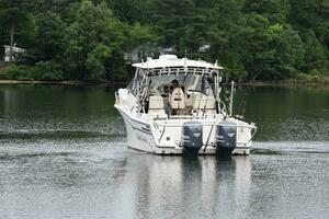 2016 Grady-White Express 330 thumbnail 17