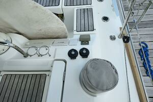 2017 Beneteau Oceanis 45 thumbnail 22