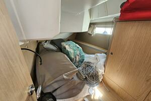 2017 Beneteau Oceanis 45 thumbnail 14