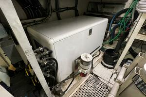 1987 Hatteras Motoryacht thumbnail 55
