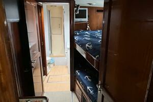 1987 Hatteras Motoryacht thumbnail 38