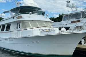 1987 Hatteras Motoryacht thumbnail 4