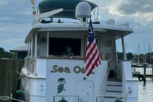 1987 Hatteras Motoryacht thumbnail 2