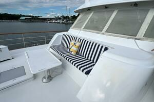 1987 Hatteras Motoryacht thumbnail 46
