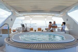 2013 Benetti Classic thumbnail 48