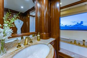 2013 Benetti Classic thumbnail 17