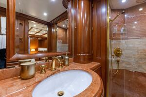 2013 Benetti Classic thumbnail 29
