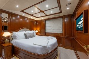2013 Benetti Classic thumbnail 23