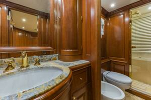 2013 Benetti Classic thumbnail 25