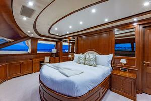 2013 Benetti Classic thumbnail 15