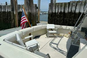 1985 Hatteras 36 Convertible thumbnail 3