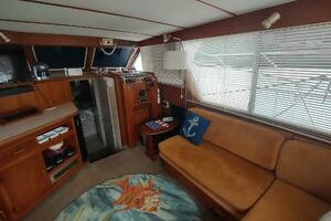1988 Tollycraft 34 Sport Sedan thumbnail 3
