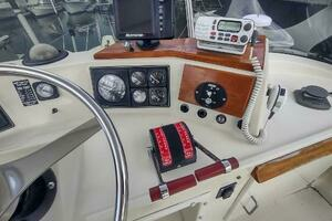 1988 Tollycraft 34 Sport Sedan thumbnail 30
