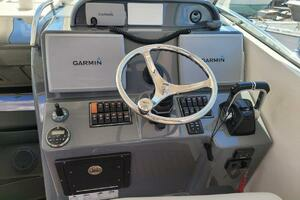 2013 Pursuit 345 Offshore thumbnail 14
