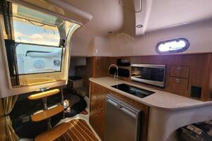 2013 Pursuit 345 Offshore thumbnail 24
