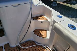2013 Pursuit 345 Offshore thumbnail 22