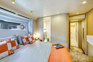 Transcendence 78ft Azimut Yacht For Sale
