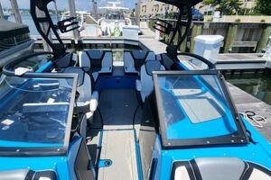 Photo 4493226 for 2022 Yamaha Boats 255 XD  