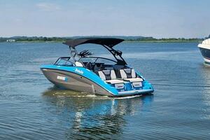Photo 4493215 for 2022 Yamaha Boats 255 XD  