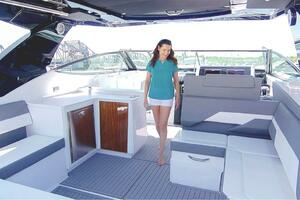  2020 Cruisers Yachts 38 GLS Yacht For Sale in Miami FL