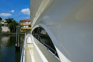 2005 Marquis 65 Motor Yacht thumbnail 47