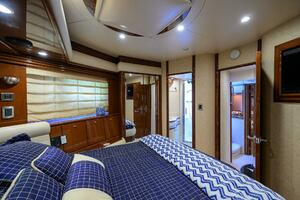 2005 Marquis 65 Motor Yacht thumbnail 26