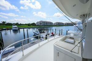 2005 Marquis 65 Motor Yacht thumbnail 46