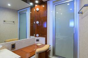 2005 Marquis 65 Motor Yacht thumbnail 22