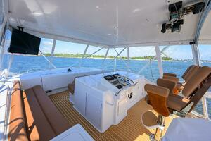 2001 Hatteras Convertible thumbnail 49