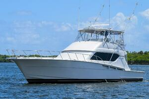 2001 Hatteras Convertible thumbnail 42