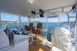 2001 Hatteras Convertible thumbnail 56