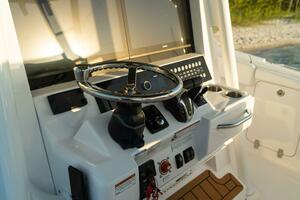 33 FE 33ft Southport Yacht For Sale