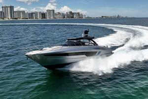 MAXIMUS Worth Avenue Yachts