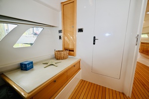 47ft Intrepid Yacht For Sale