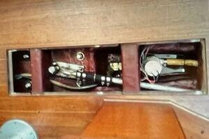 Photo 4523007 for 1985 Sabre 32  8