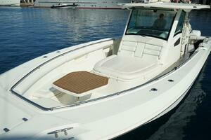 2012 Boston Whaler Whaler 370 Outrage thumbnail 6