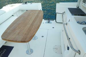 2012 Boston Whaler Whaler 370 Outrage thumbnail 15