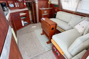 1987 Tollycraft 34 Sedan Sport thumbnail 22