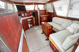 1987 Tollycraft 34 Sedan Sport thumbnail 23