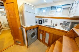1958 Trumpy Fantail Houseboat thumbnail 16