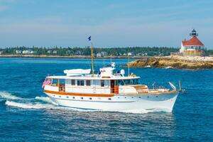 1958 Trumpy Fantail Houseboat thumbnail 1