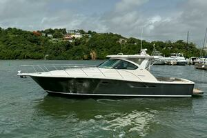  2015 Tiara Yachts Coronet 3900 Yacht For Sale in Fajardo 