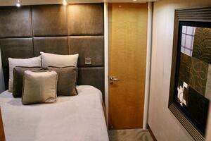 2007 Lazzara Yachts 74 Motor Yacht thumbnail 63