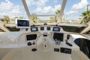 2007 Lazzara Yachts 74 Motor Yacht thumbnail 95