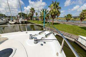 2007 Lazzara Yachts 74 Motor Yacht thumbnail 98