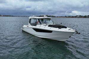 2021 Boston Whaler 405 Conquest thumbnail 2