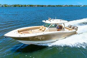  2018 Scout 380 LXF Yacht For Sale in Sarasota FL