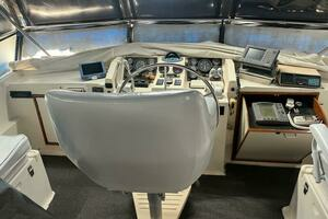 1988 CHB 46 Motor Yacht thumbnail 3