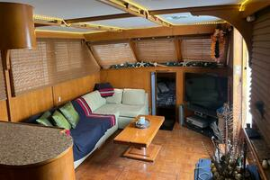 1988 CHB 46 Motor Yacht thumbnail 4